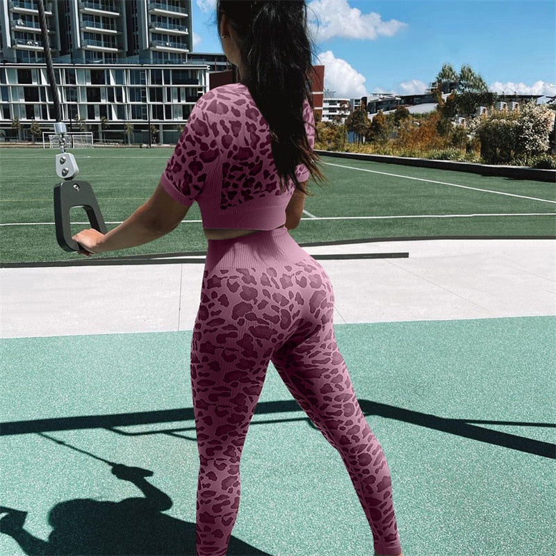Women's Seamless Leopard Print Short Sleeve Crop Top & Matching Pant Yoga Set